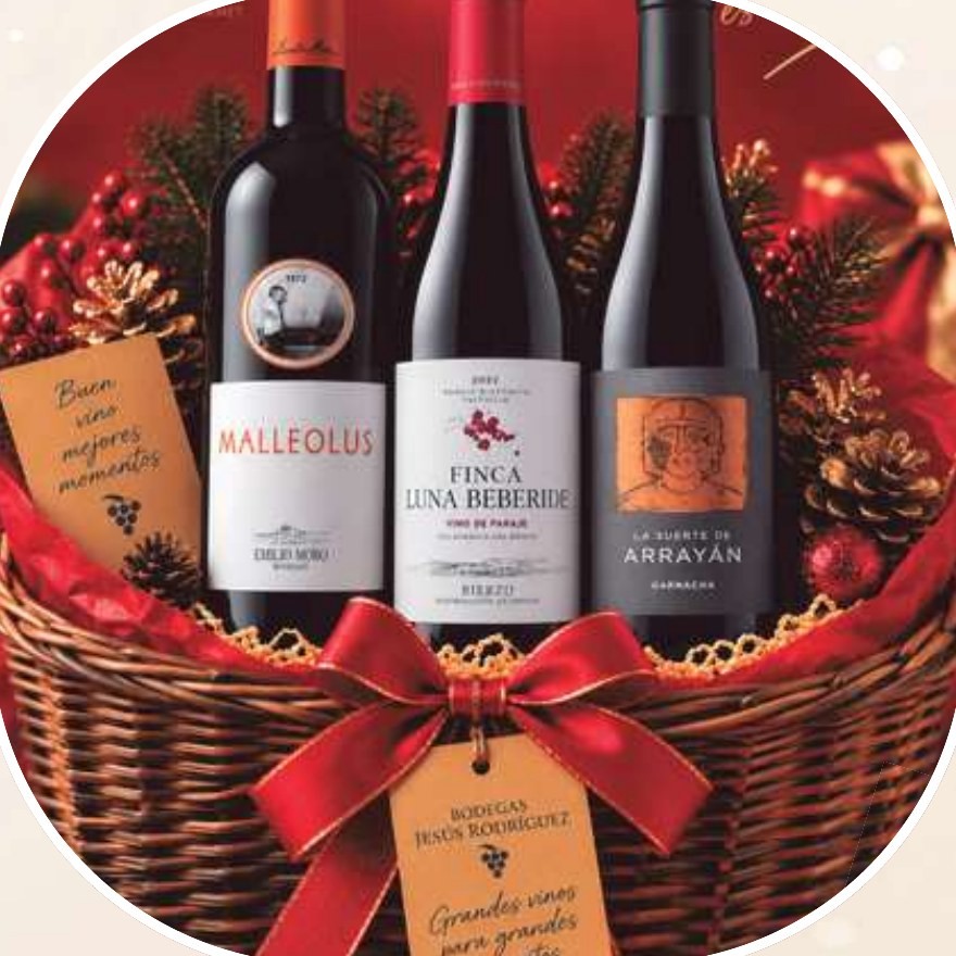 Estuche de Navidad 2026 N.º 24 con tres vinos
